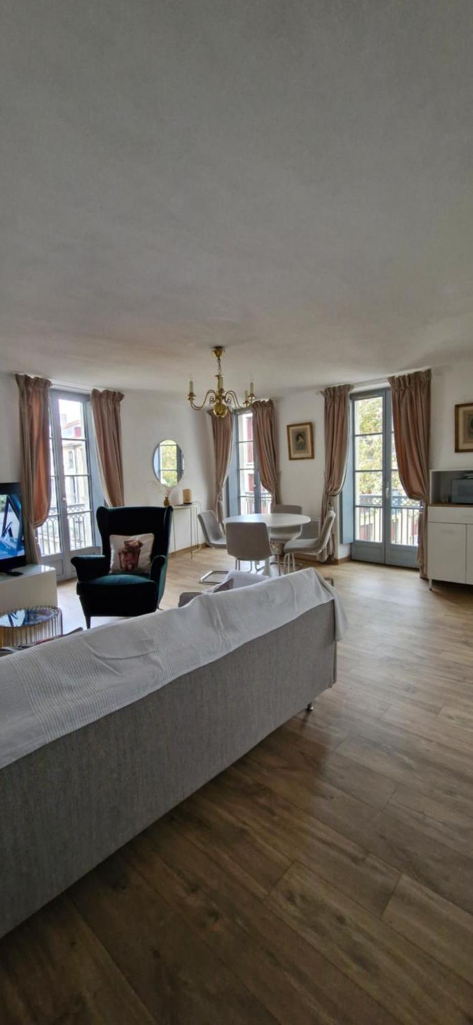Via Narbona Apartment Luaran gambar